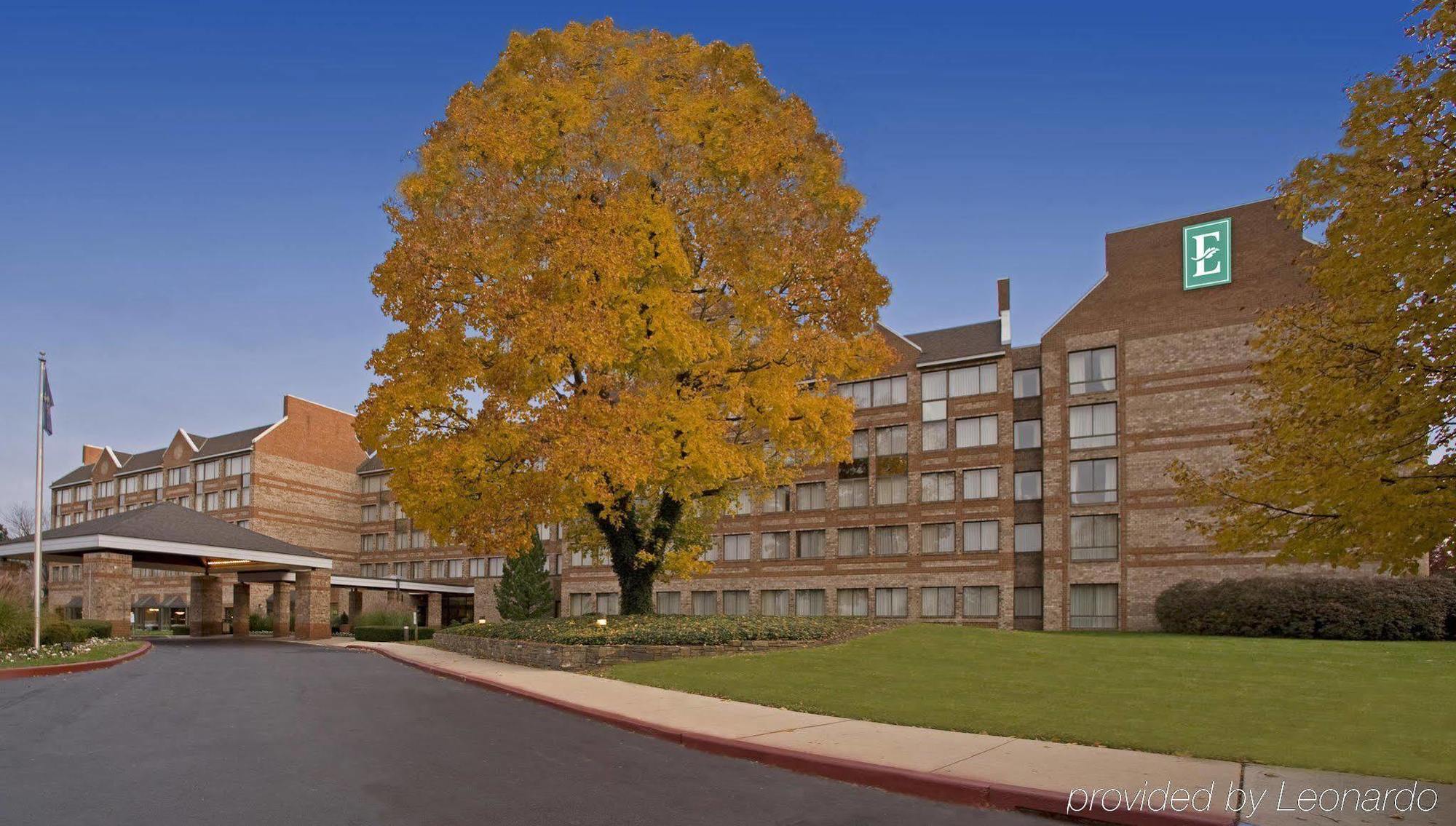 Embassy Suites By Hilton Philadelphia Valley Forge Wayne Exterior photo